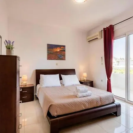 Angels In Near The * Kremastí