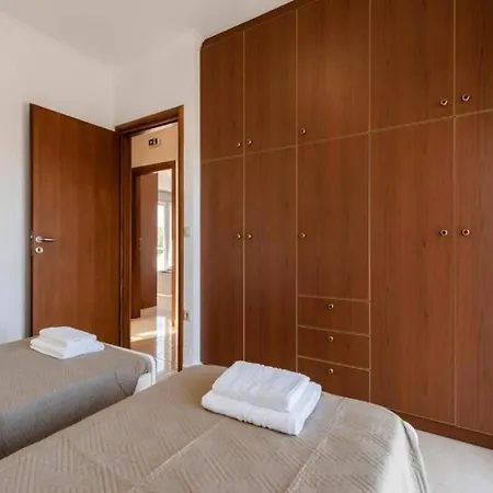 Angels In Near The * Kremastí